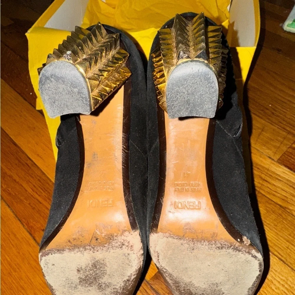 NOT FOR SALE  Studded Heel Suede Boots women’s size EU 41 (US 11) vtg